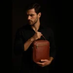 کیف دوشی چرم مردانه طرح هیراد برند رایا - Image 2